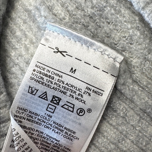 Gap Waffle Knit Sweater - Picture 6 of 6